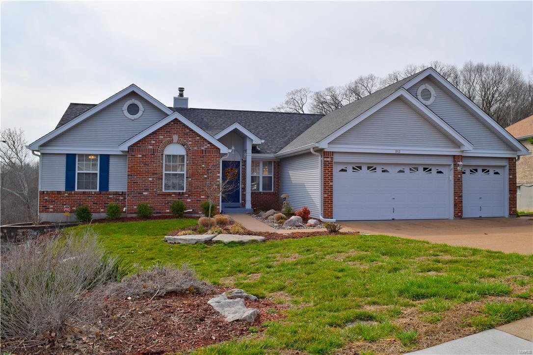 3912 Butler Hill Road St. Louis, MO 63129 - Photo 1 of 40 Gallery Image 1