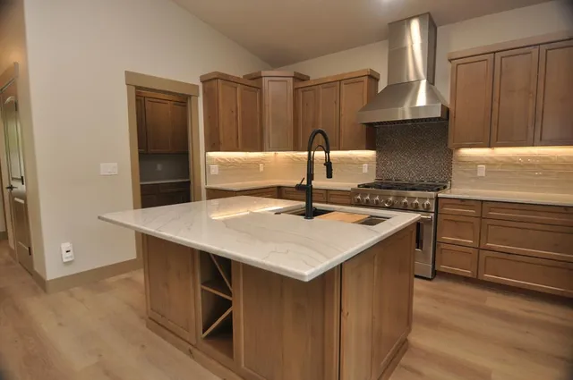 $1,675,000 | 12930 Dawn Drive, Donnelly, ID 83615