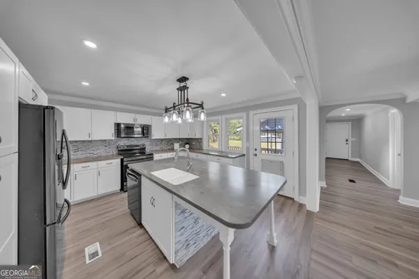 $425,000 | 362 Cherokee Drive, Moultrie, GA 31768