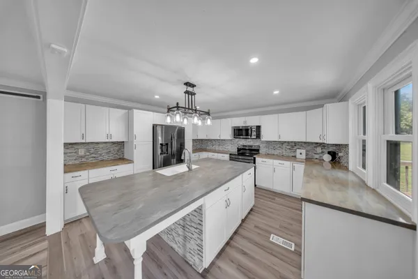 $425,000 | 362 Cherokee Drive, Moultrie, GA 31768