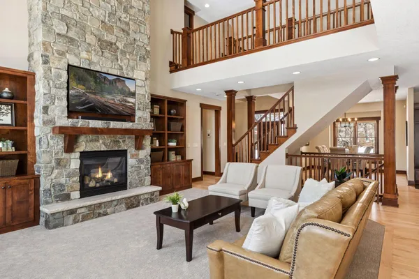 $1,295,000 | 2655 Cottage Grove Place, Woodbury, MN 55129