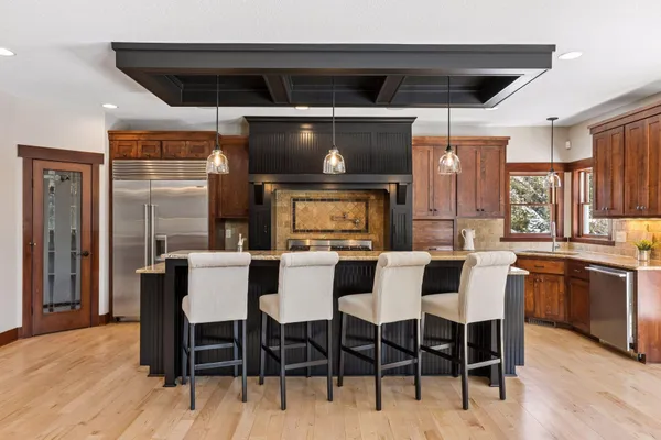 $1,295,000 | 2655 Cottage Grove Place, Woodbury, MN 55129