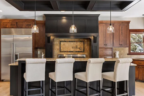 $1,295,000 | 2655 Cottage Grove Place, Woodbury, MN 55129