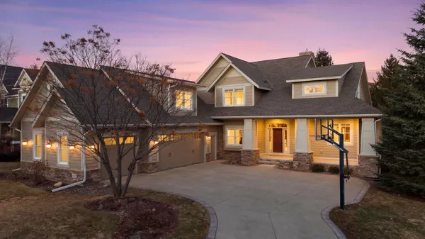 $1,295,000 | 2655 Cottage Grove Place, Woodbury, MN 55129