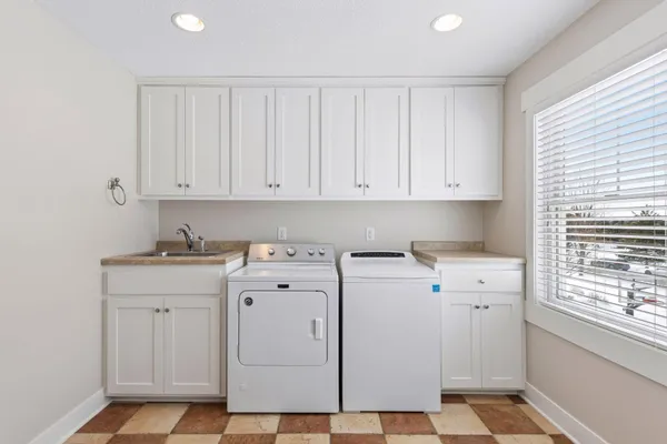 $1,295,000 | 2655 Cottage Grove Place, Woodbury, MN 55129