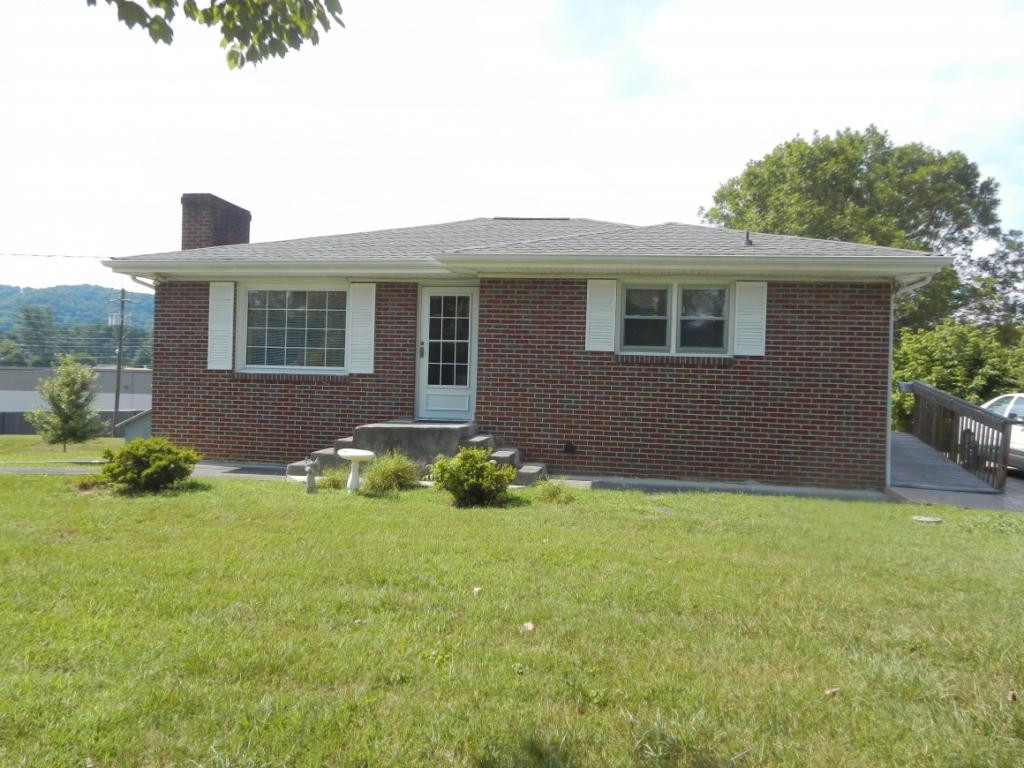 502 Lynfield Road Bristol, TN 37620 - Photo 1 of 27 Photo 1