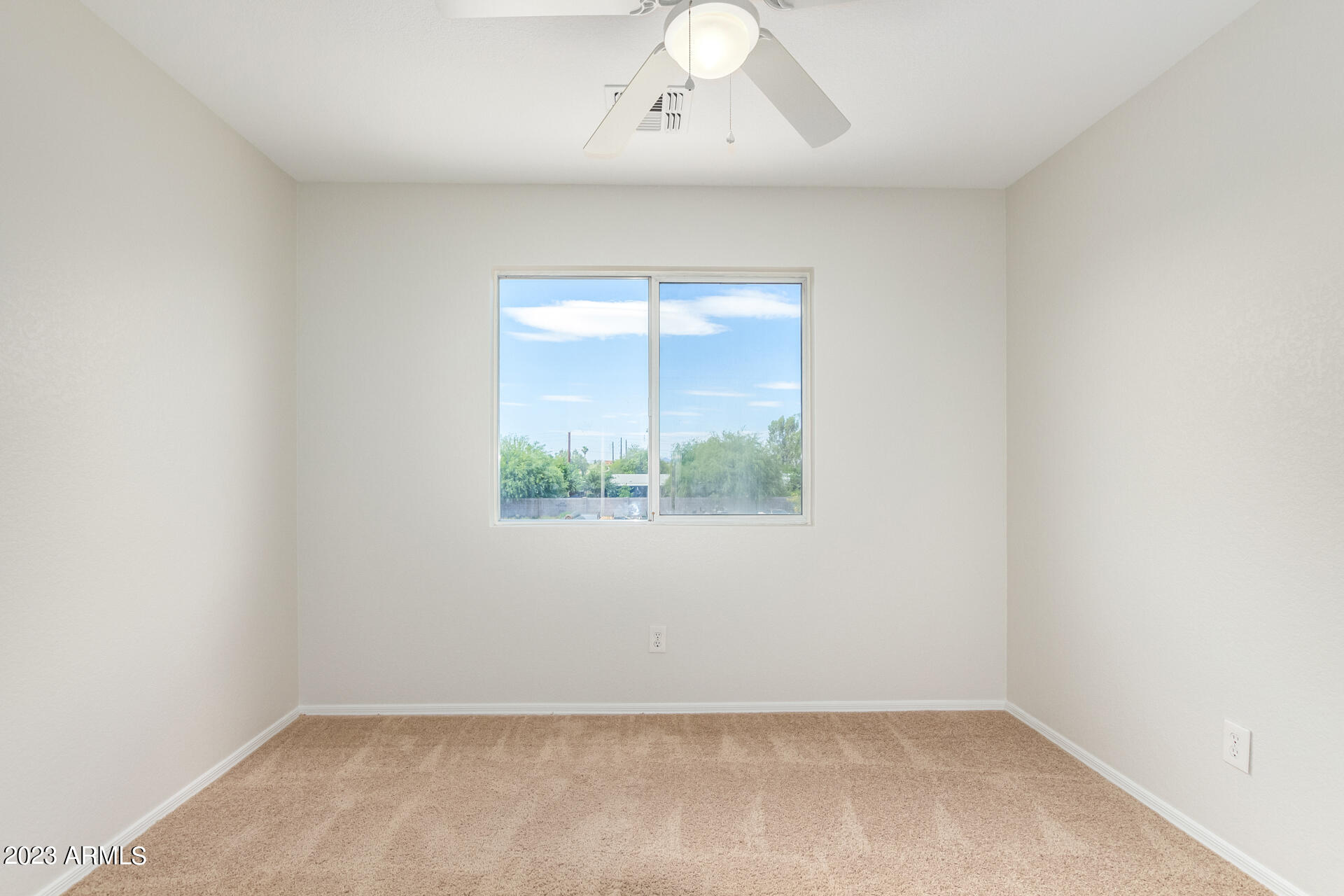 1504 East Chipman Road Phoenix, AZ 85040 - Photo 17 of 23 0030-30-Chipman