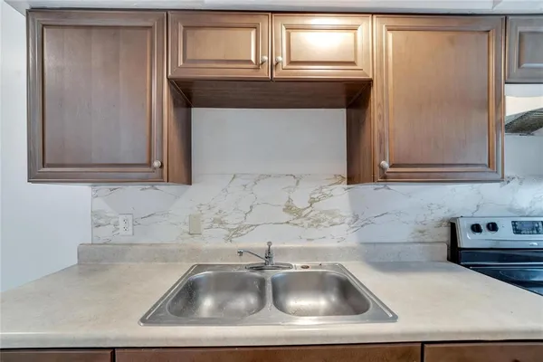 $599,000 | 8720 North 48th Street, Tampa, FL 33617