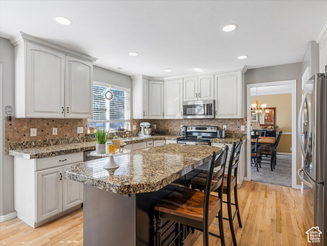 12072 Nicklaus Road Sandy, UT 84092 - Photo 12 of 57 Gallery Image 12