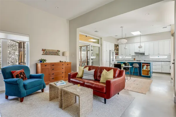 $1,675,000 | 8004 Golden Oaks Lane, Austin, TX 78737