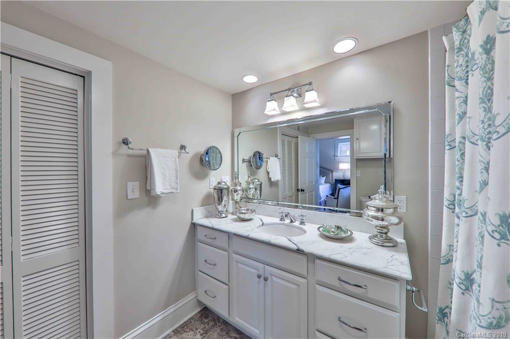 1911 Queens Road Charlotte, NC 28207 - Photo 23 of 34