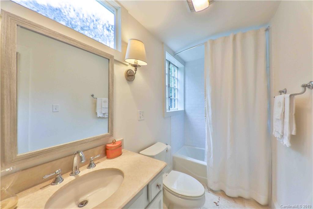 1911 Queens Road Charlotte, NC 28207 - Photo 27 of 34