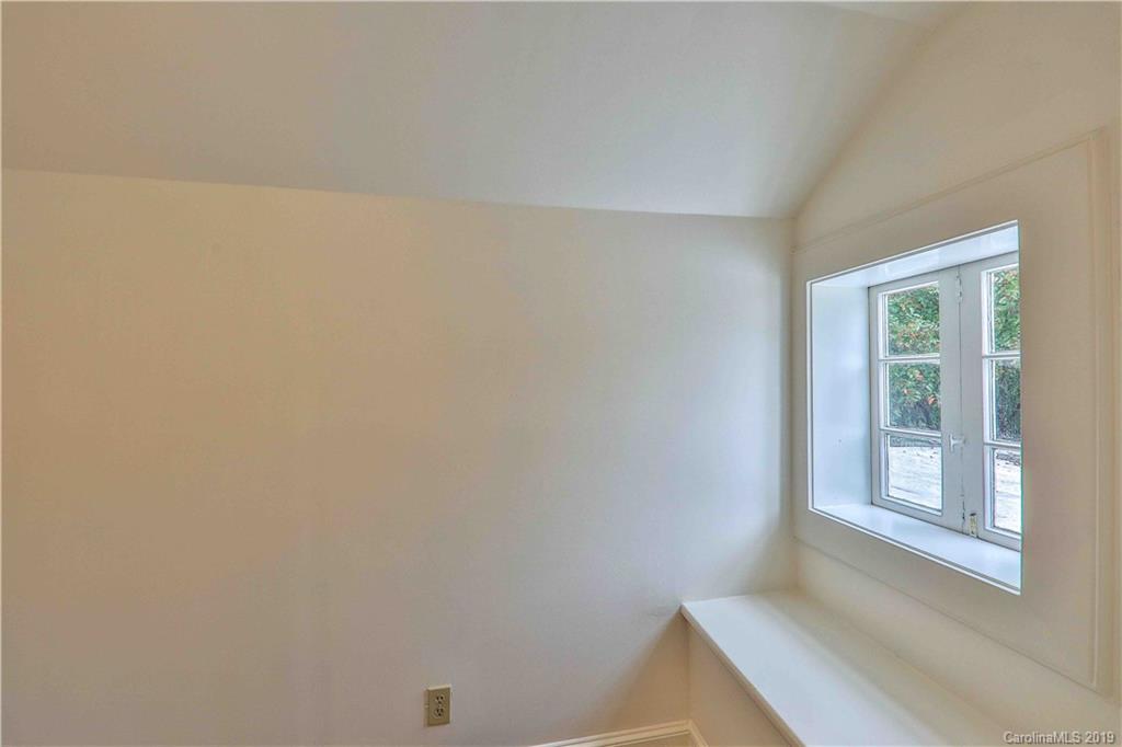 1911 Queens Road Charlotte, NC 28207 - Photo 8 of 34