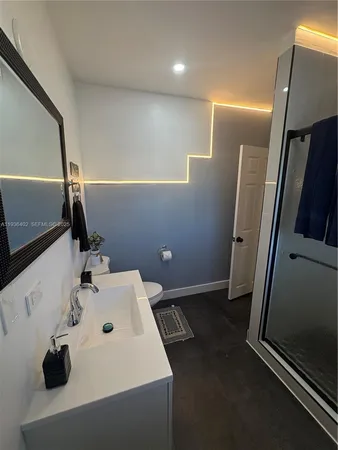 $2,000 | 1901 Southwest Sw 9 Street, Unit 4, Miami, FL 33130