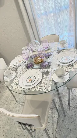 $2,000 | 1901 Southwest Sw 9 Street, Unit 4, Miami, FL 33130