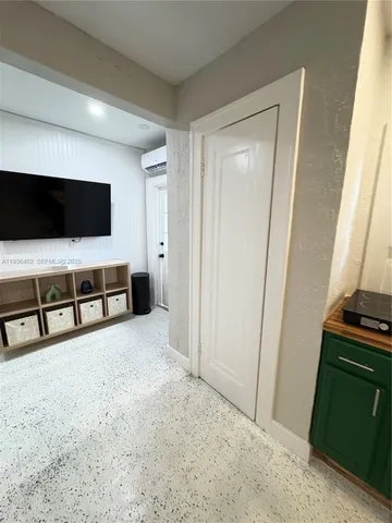 $860 | 1901 Southwest Sw 9 Street, Unit 3, Miami, FL 33130