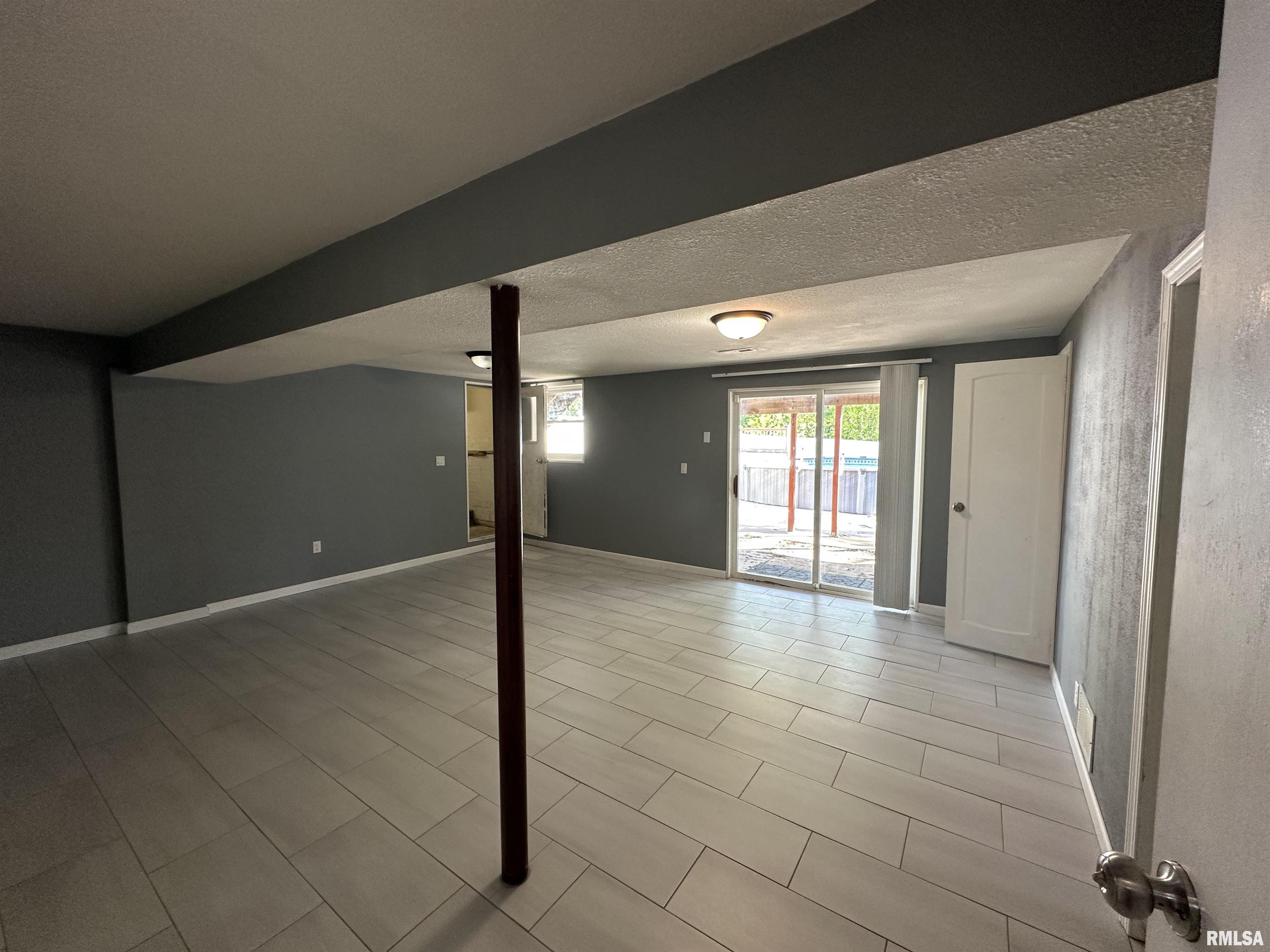 5115 West Woodfern Road Peoria, IL 61607 - Photo 17 of 21