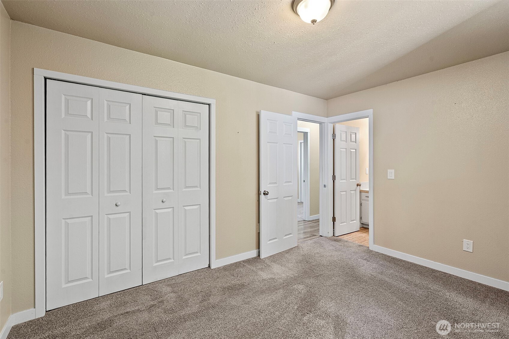 4708 Alameda Avenue West University Place, WA 98466 - Photo 13 of 22 Gallery Image 13