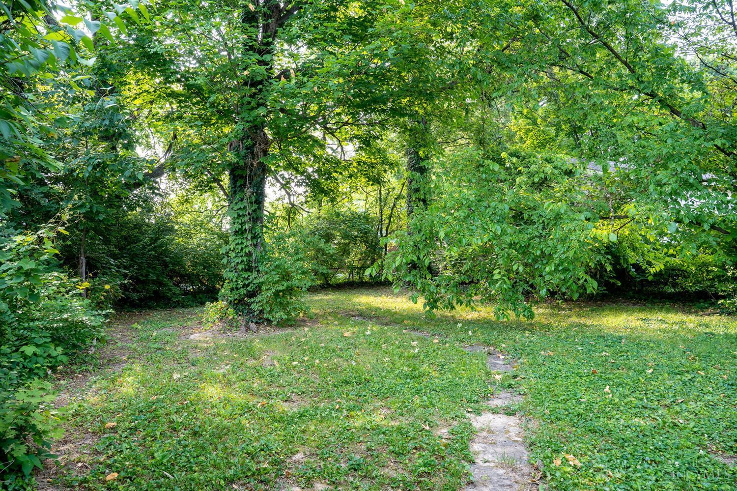 5766 Argus Road Cincinnati, OH 45224 - Photo 24 of 27 Gallery Image 24