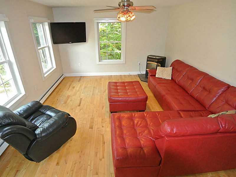 844 South Waterboro Road Lyman, ME 04002 - Photo 10 of 35 Living Room.