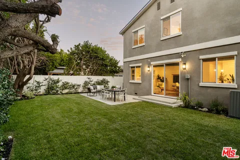 $1,799,000 | 5571 West 82nd Street, Los Angeles, CA 90045