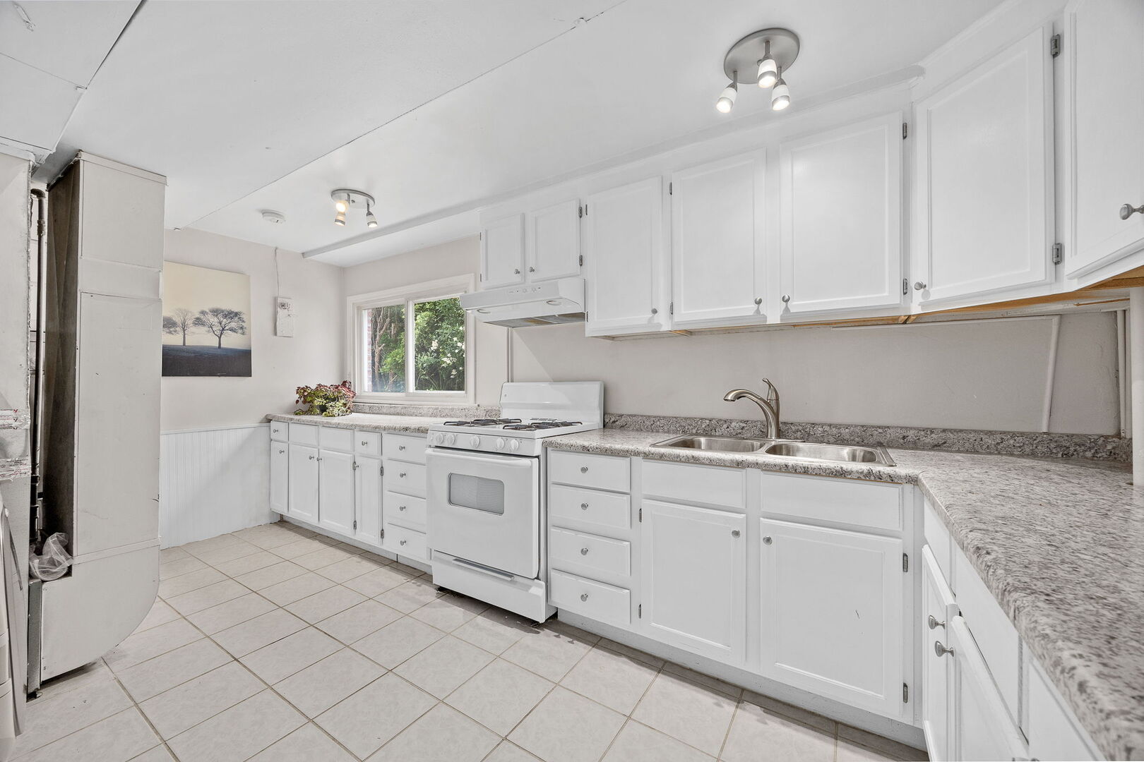 8104 Gross Point Road Morton Grove, IL 60053 - Photo 22 of 40