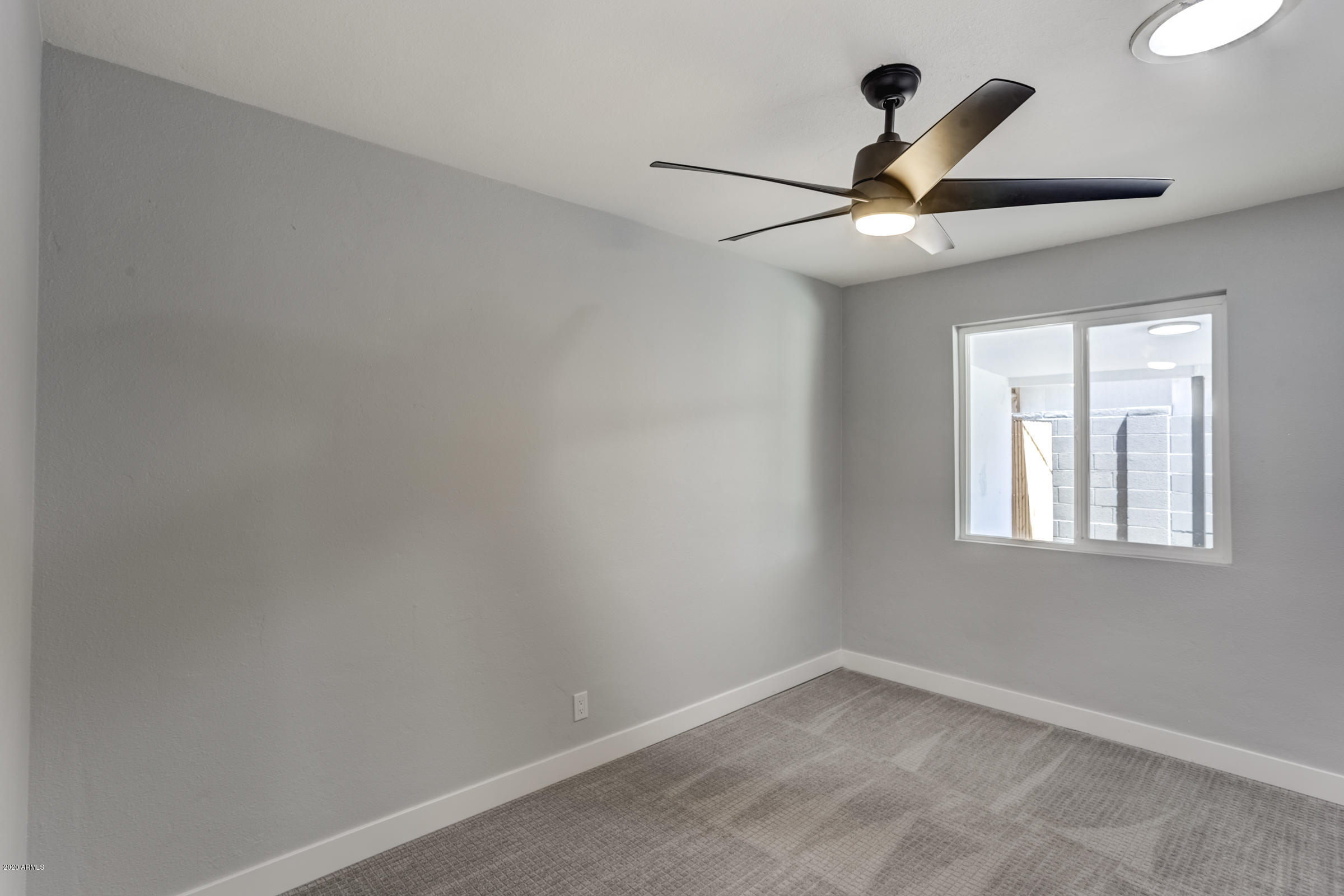 1718 East Rovey Avenue Phoenix, AZ 85016 - Photo 33 of 54 1718 E Rovey Ave-30