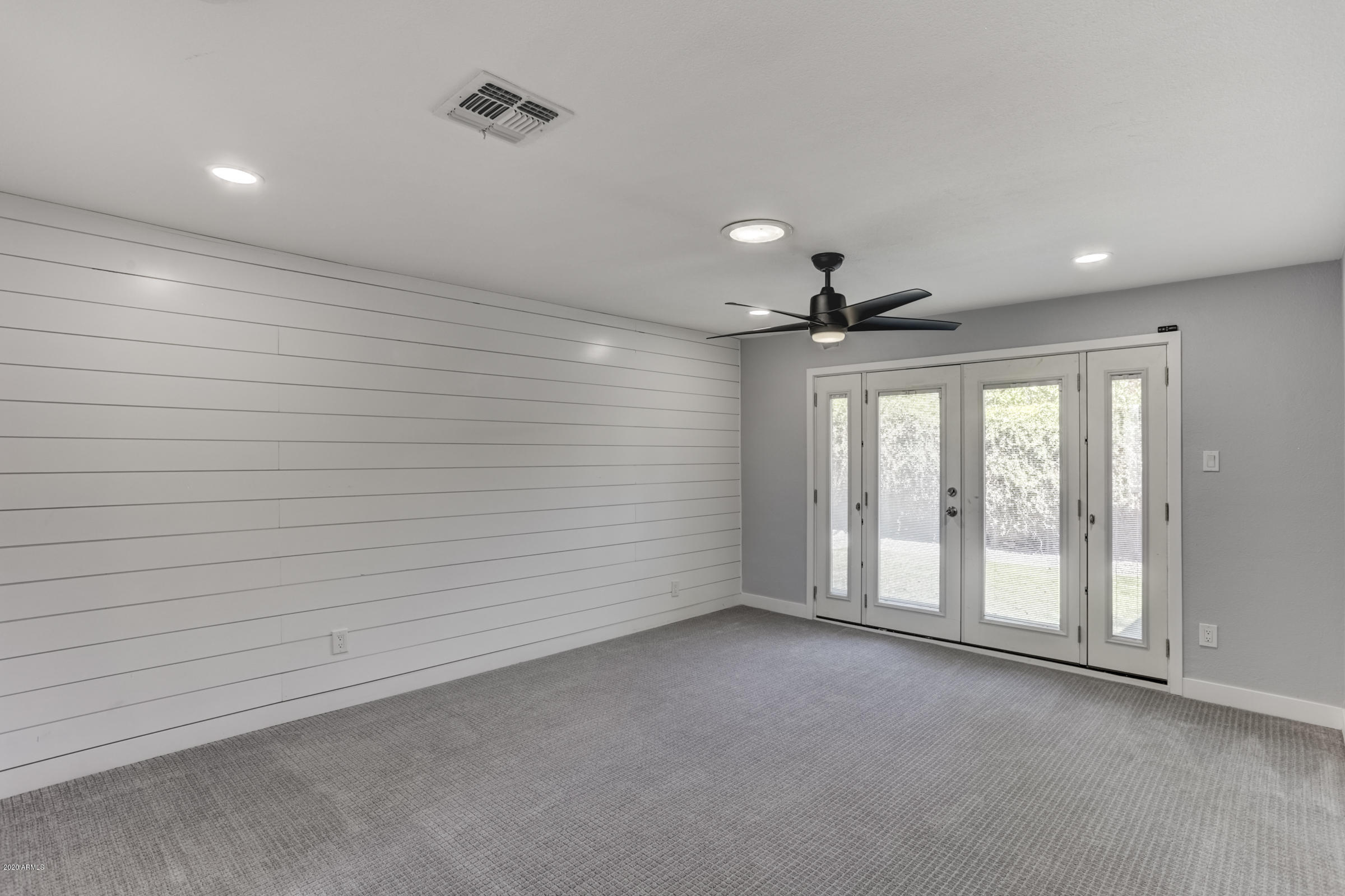 1718 East Rovey Avenue Phoenix, AZ 85016 - Photo 36 of 54 1718 E Rovey Ave-33