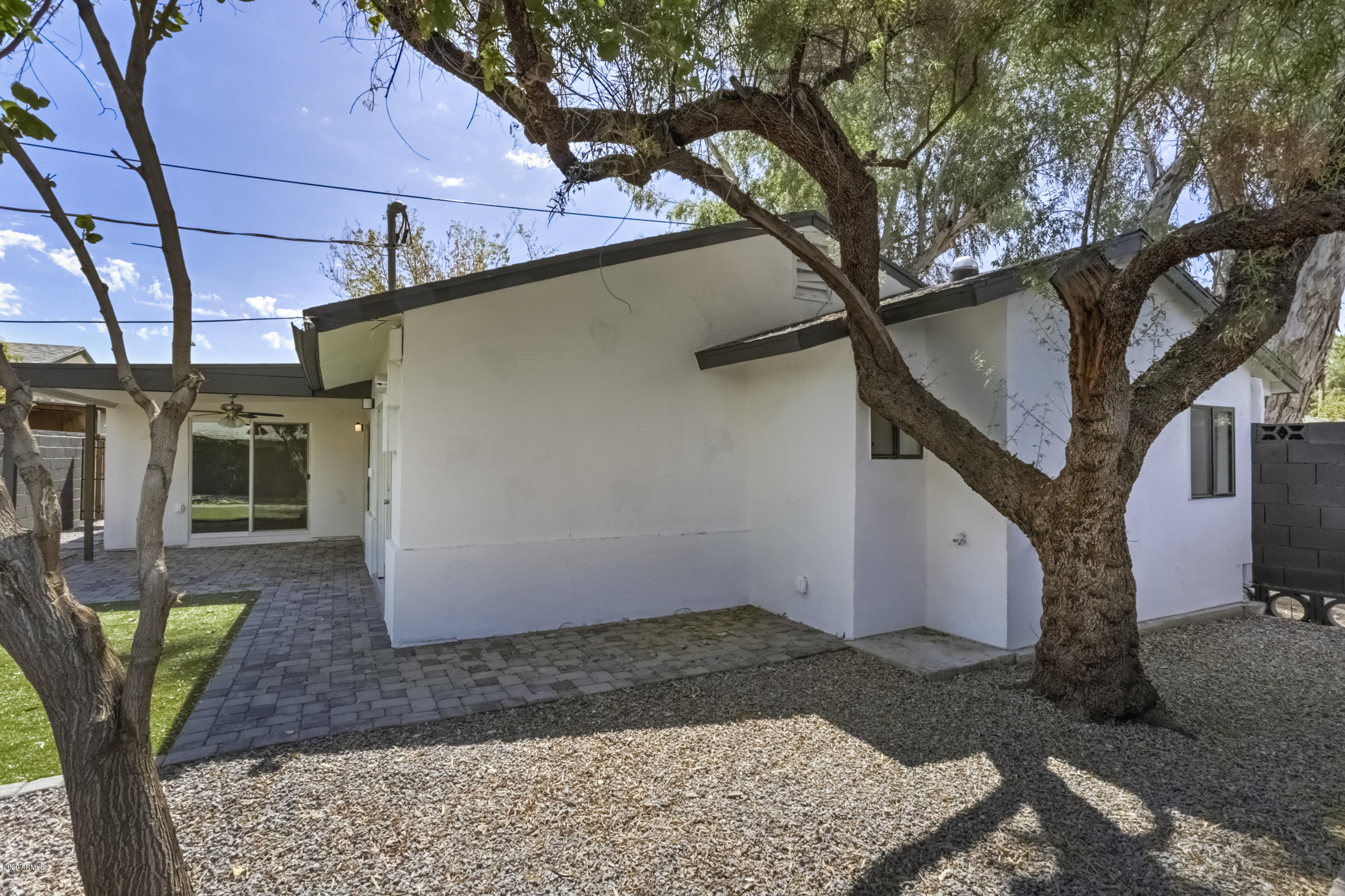 1718 East Rovey Avenue Phoenix, AZ 85016 - Photo 46 of 54 1718 E Rovey Ave-43