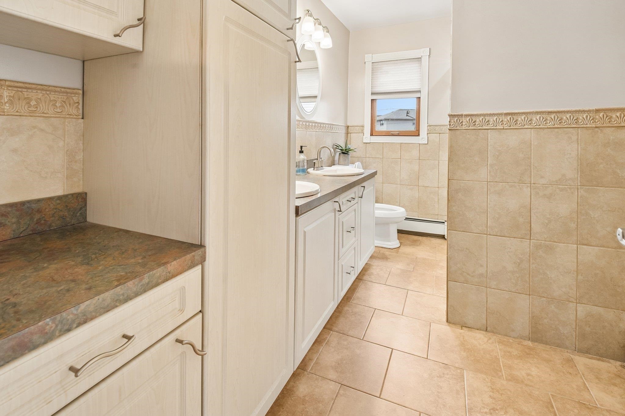 19 Acorn Road, Unit 1 Secaucus, NJ 07094 - Photo 11 of 17 Gallery Image 11