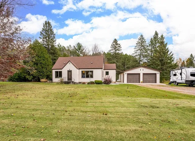 $349,900 | 54 Helberg Road, Esko, MN 55733