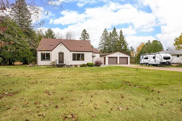$349,900 | 54 Helberg Road, Esko, MN 55733