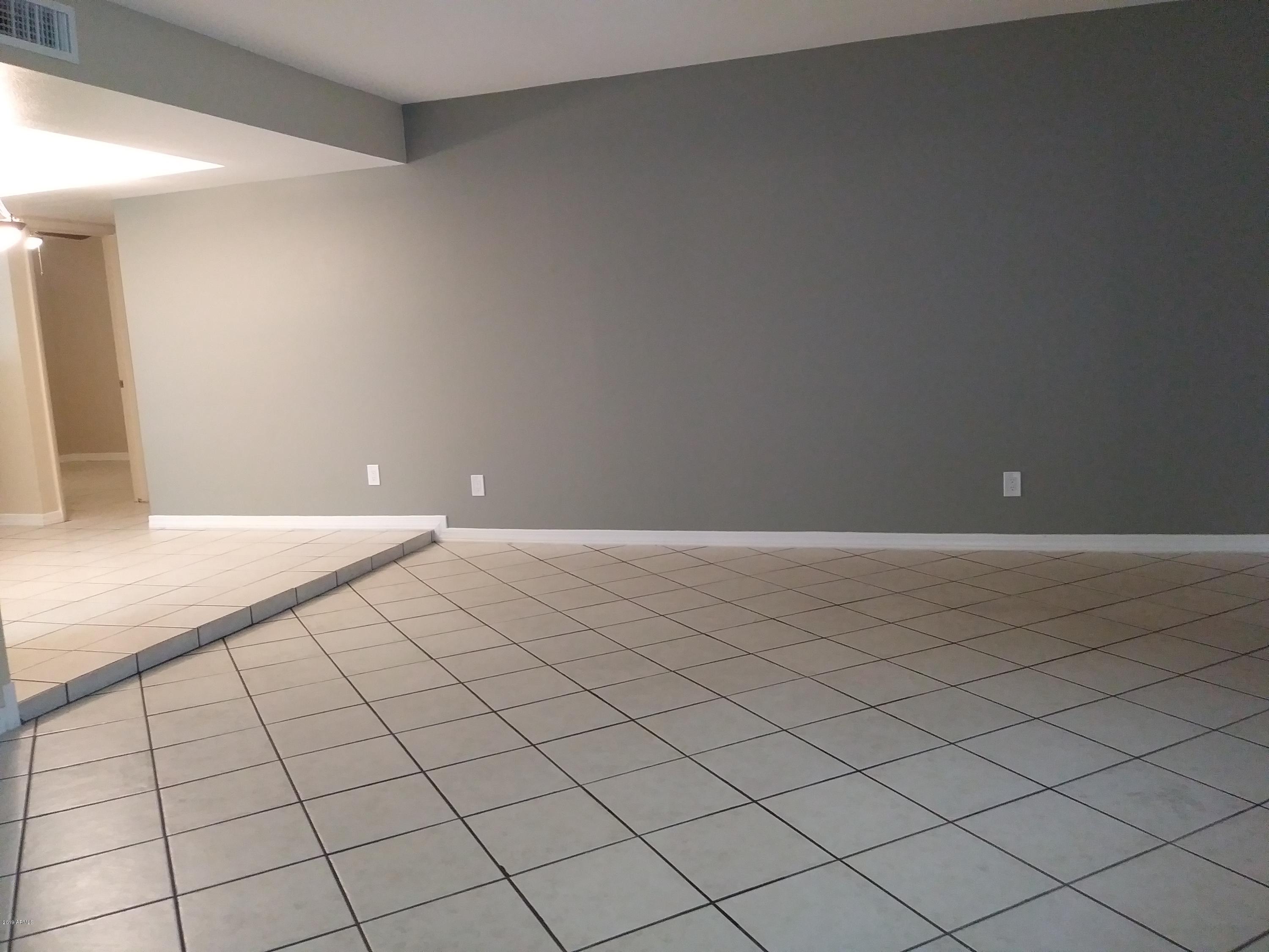 5531 West Boca Raton Road Glendale, AZ 85306 - Photo 14 of 38 Formal Living room 2
