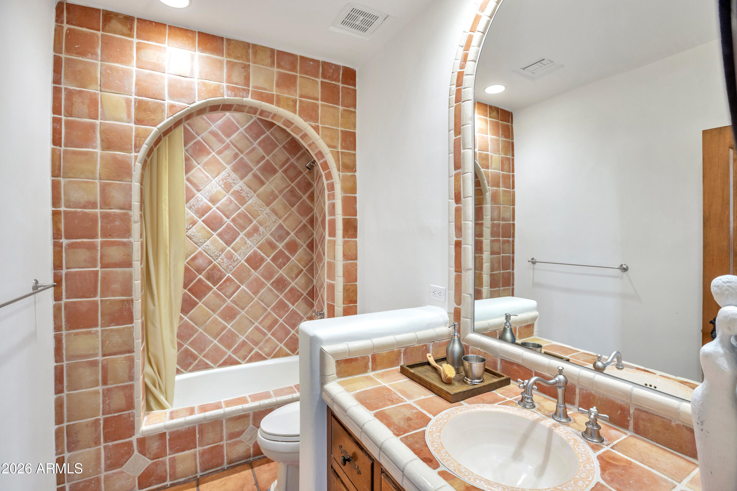 10040 East Happy Valley Road, Unit 483 Scottsdale, AZ 85255 - Photo 33 of 62 Casita bath