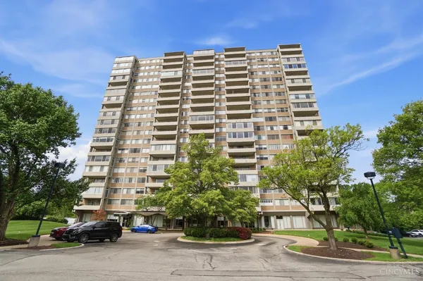 $599,900 | 2324 Madison Road, Unit 1502, Cincinnati, OH 45208