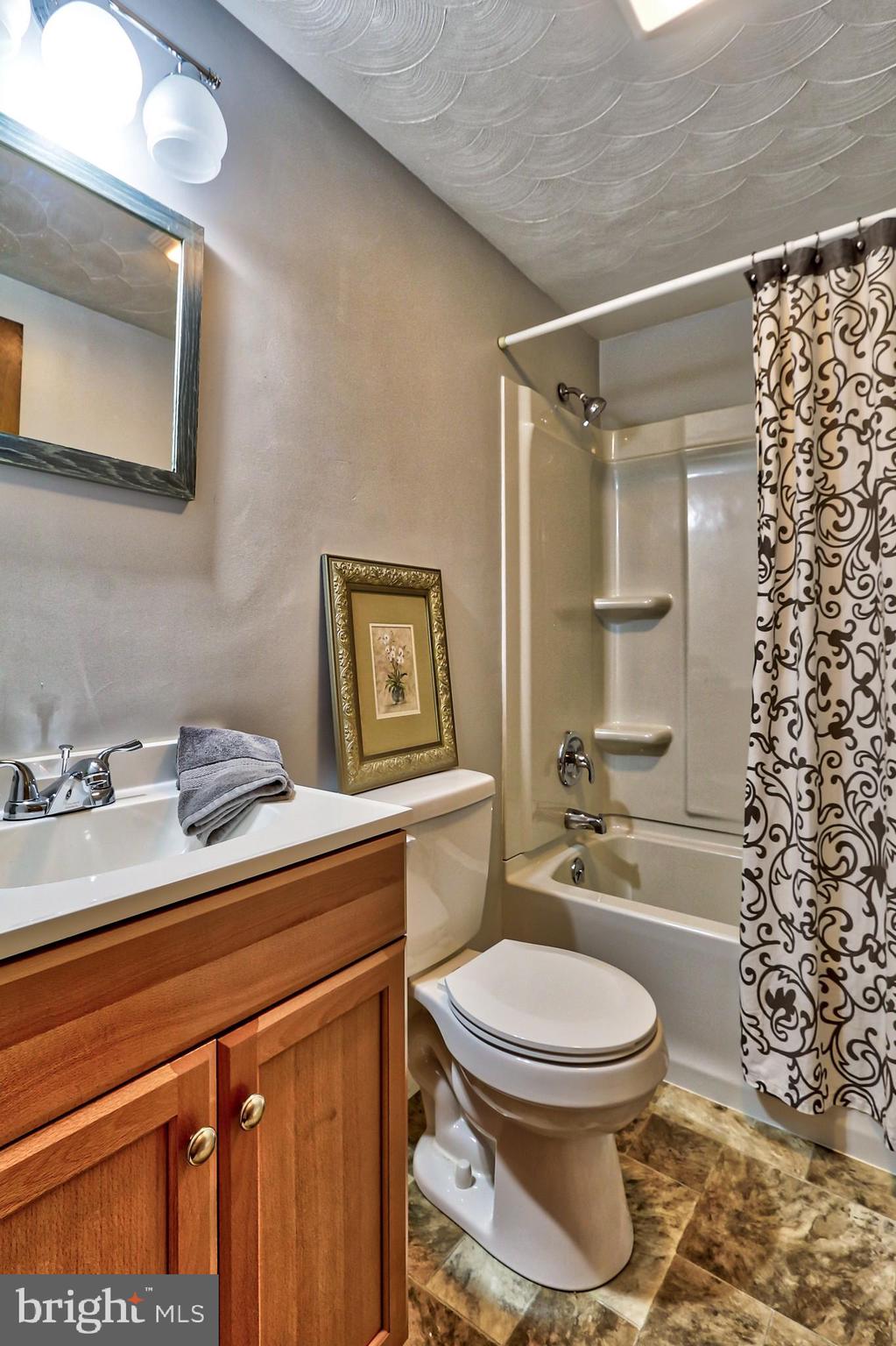 166 Lightner Road York, PA 17404 - Photo 14 of 23 Gallery Image 14