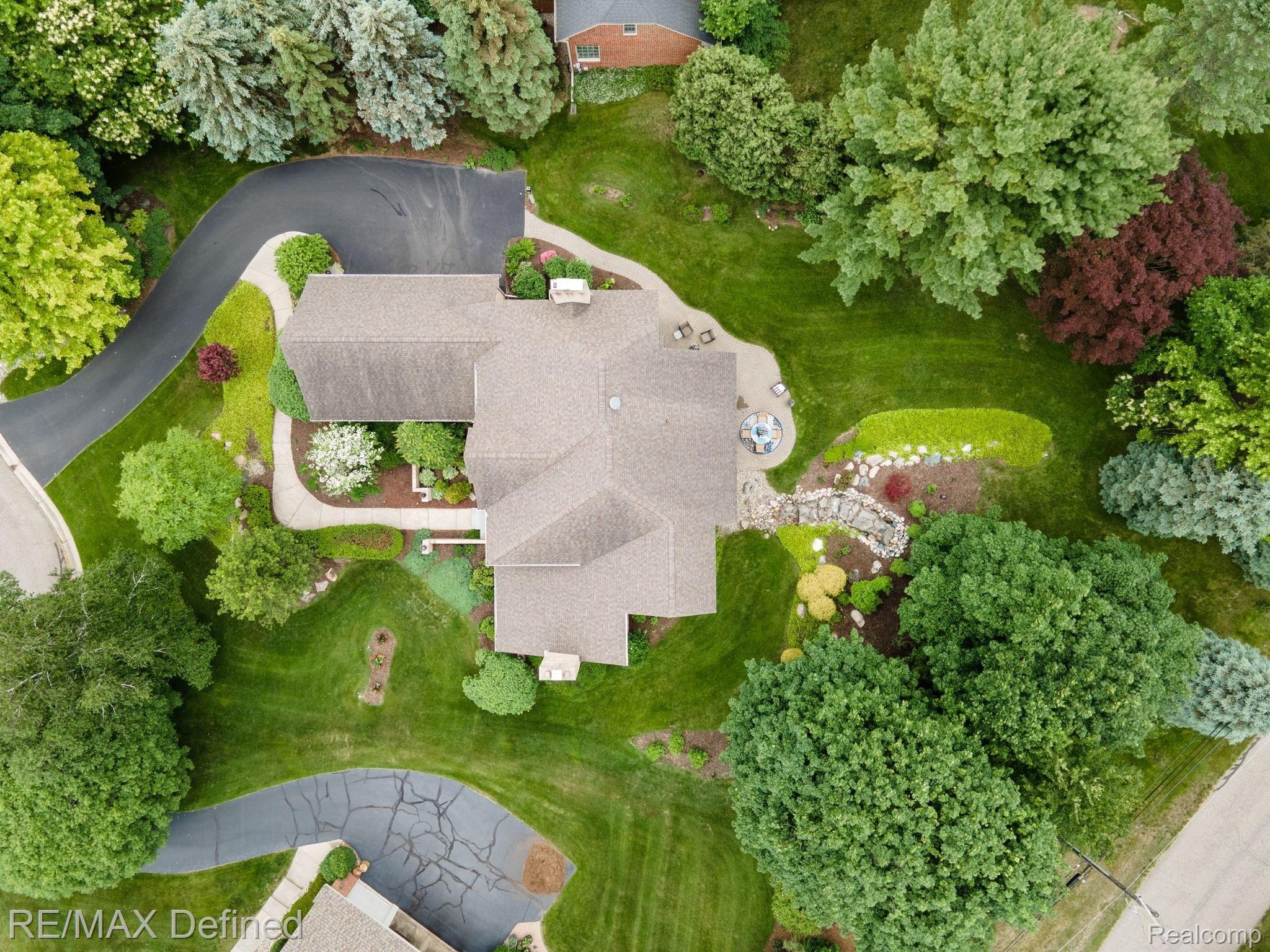 6358 Cherry Tree Court Rochester, MI 48306 - Photo 46 of 47 46-web-or-mls-6358-Cherry-Tree-Ct-46.jpg