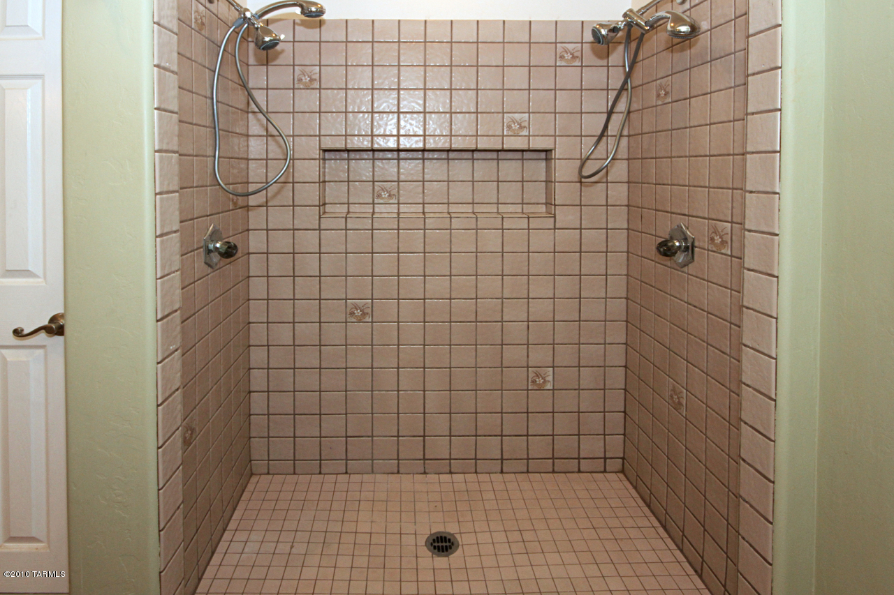 5630 East Edwin Road Tucson, AZ 85739 - Photo 12 of 18 Gallery Image 12