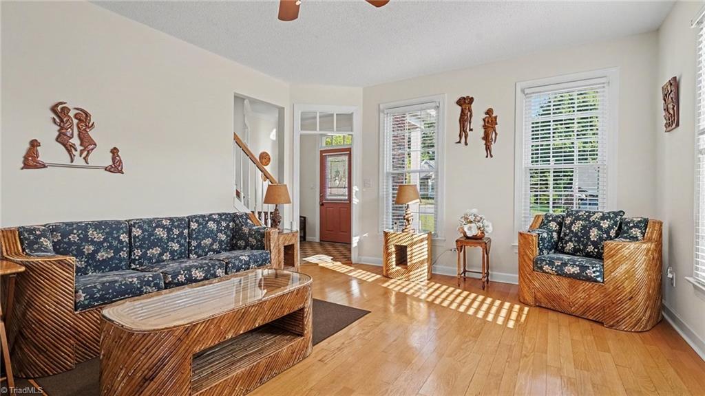 4315 Chilton Way High Point, NC 27265 - Photo 11 of 29 Gallery Image 11