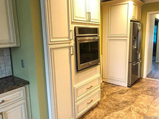 $5,500 | 563 Albemarle Place, Cedarhurst, NY 11516