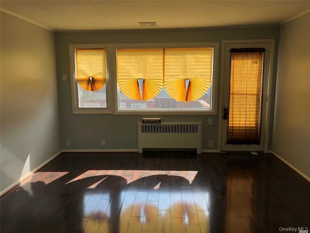 $5,500 | 563 Albemarle Place, Cedarhurst, NY 11516