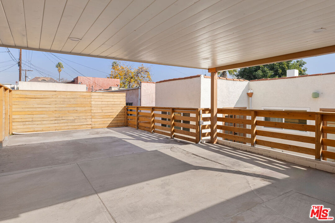 347 North Rampart Boulevard Los Angeles, CA 90026 - Photo 21 of 24 a view of a tennis court