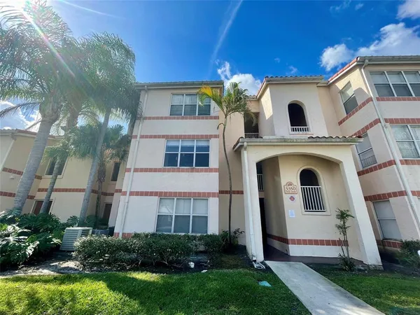 $1,750 | 3350 Pinewalk Drive North, Unit 1413, Margate, FL 33063