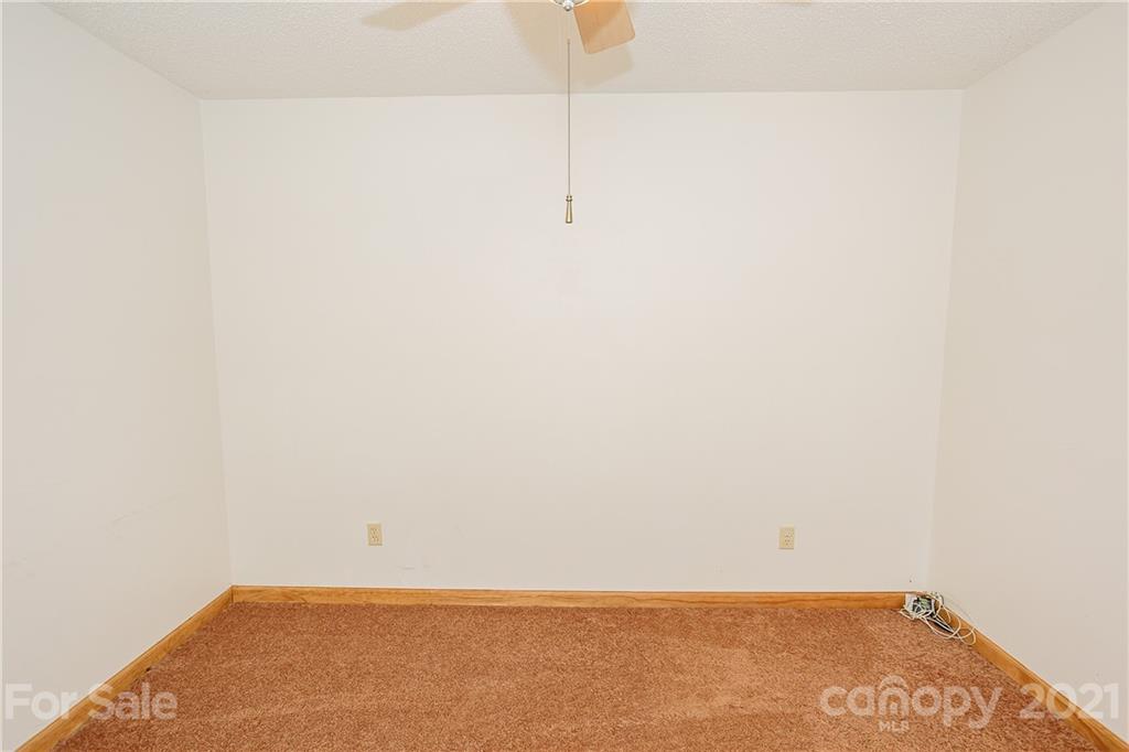 507 Vision Road Canton, NC 28716 - Photo 23 of 39 a view of a room