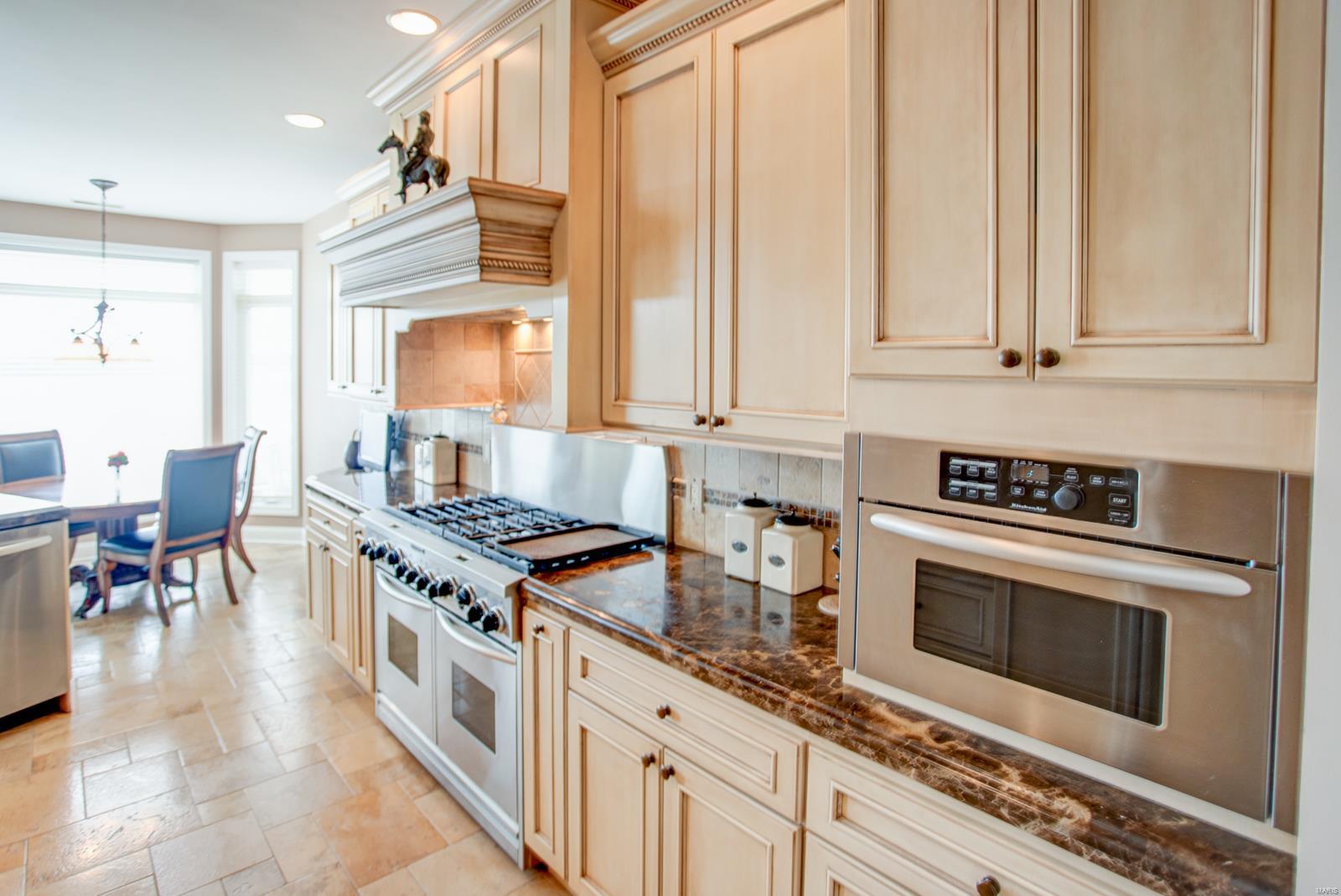810 Wind Rivers Drive Grafton, IL 62037 - Photo 12 of 42 Gallery Image 12