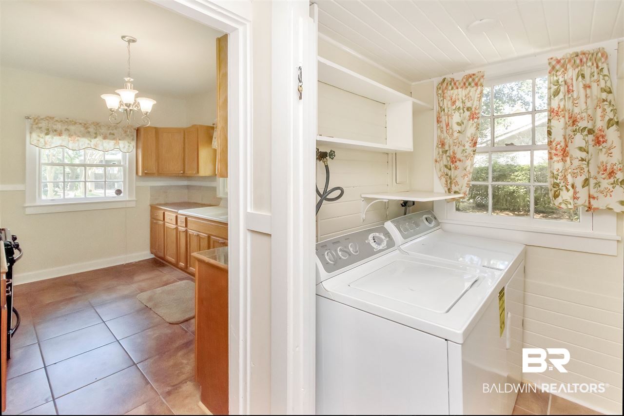 120 Margaret Street Mobile, AL 36607 - Photo 16 of 38