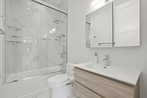 $1,999,999 | 2620 Southeast 6th Street, Pompano Beach, FL 33062