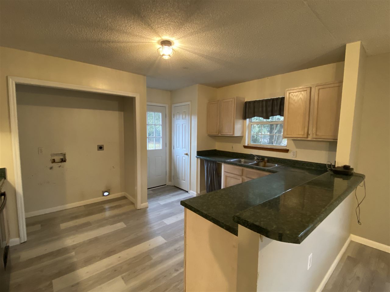 4710 Bethea Road Perry, FL 32348 - Photo 4 of 18 Gallery Image 4