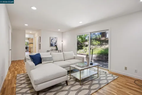 $1,395,000 | 135 Canon Drive, Orinda, CA 94563