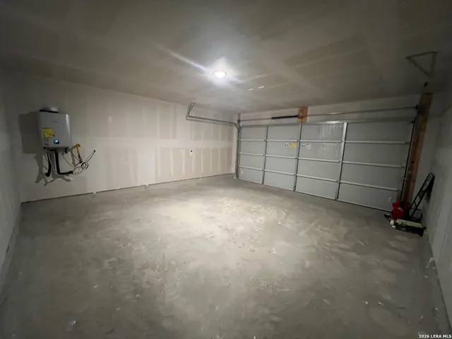 $1,900 | 15023 Morgan View, San Antonio, TX 78253